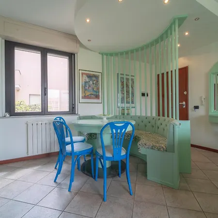 Διαμέρισμα Domo Decortes *
